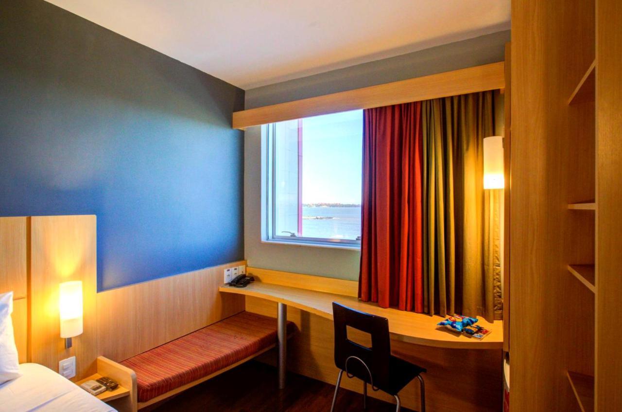 Ibis Vitoria Praia De Camburi Exterior photo