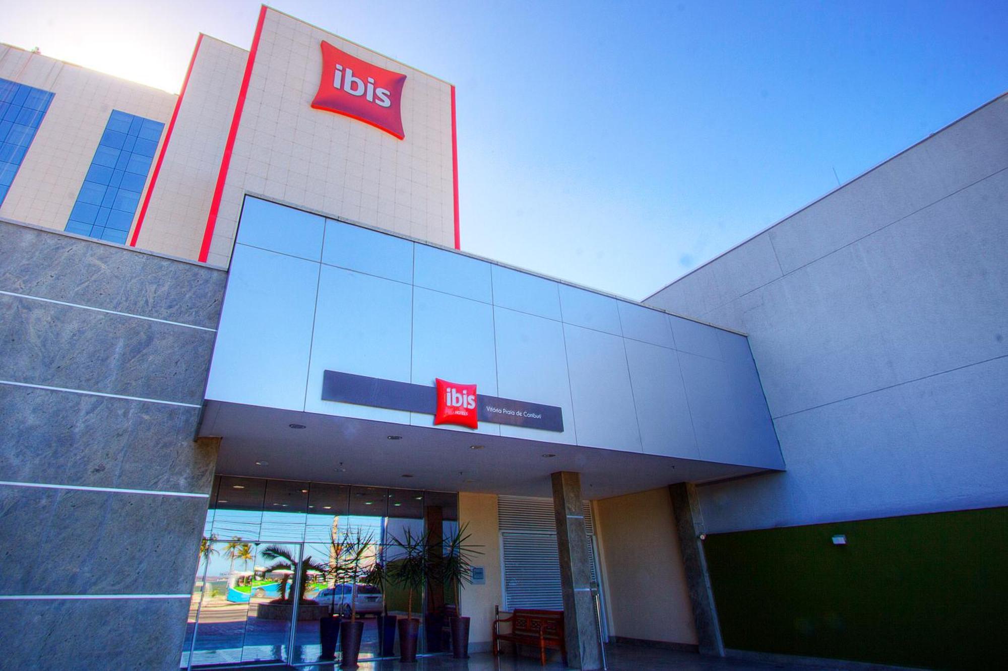 Ibis Vitoria Praia De Camburi Exterior photo